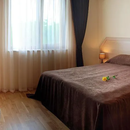 Maxi Hotel de apartamente Sf. Constantin și Elena